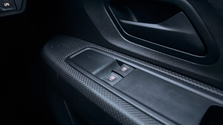 Dacia Sandero 1.0 TCe Essential 5dr Bi Fuel Hatchback